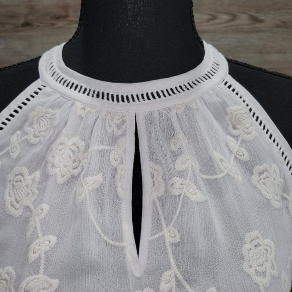 Daniel Rainn Rizer Halter Top - Picture 3 of 10